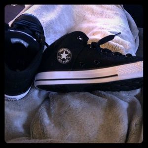 Boys converse! NWOT! 💜